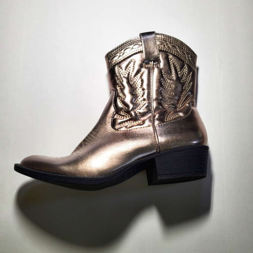 NWOT Free People Coconuts by Matisse Metallic Cowboy boot